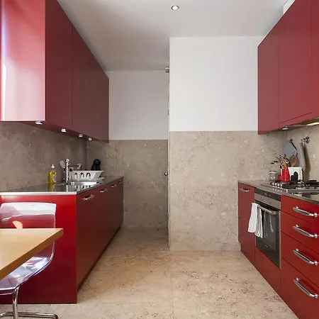 Apartment Carmo Lisbon